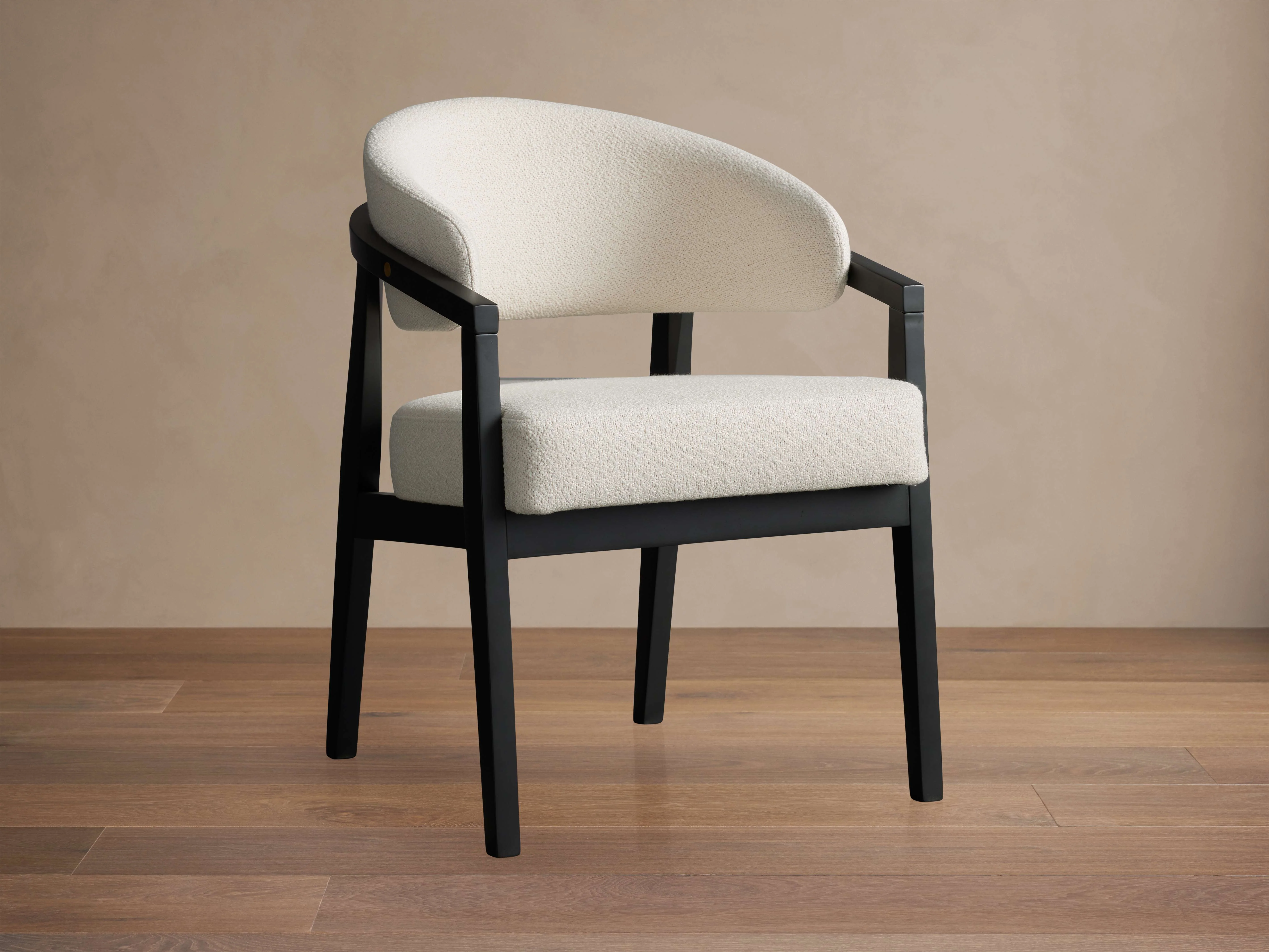 Hagen Dining Chair in Vesuvio Black