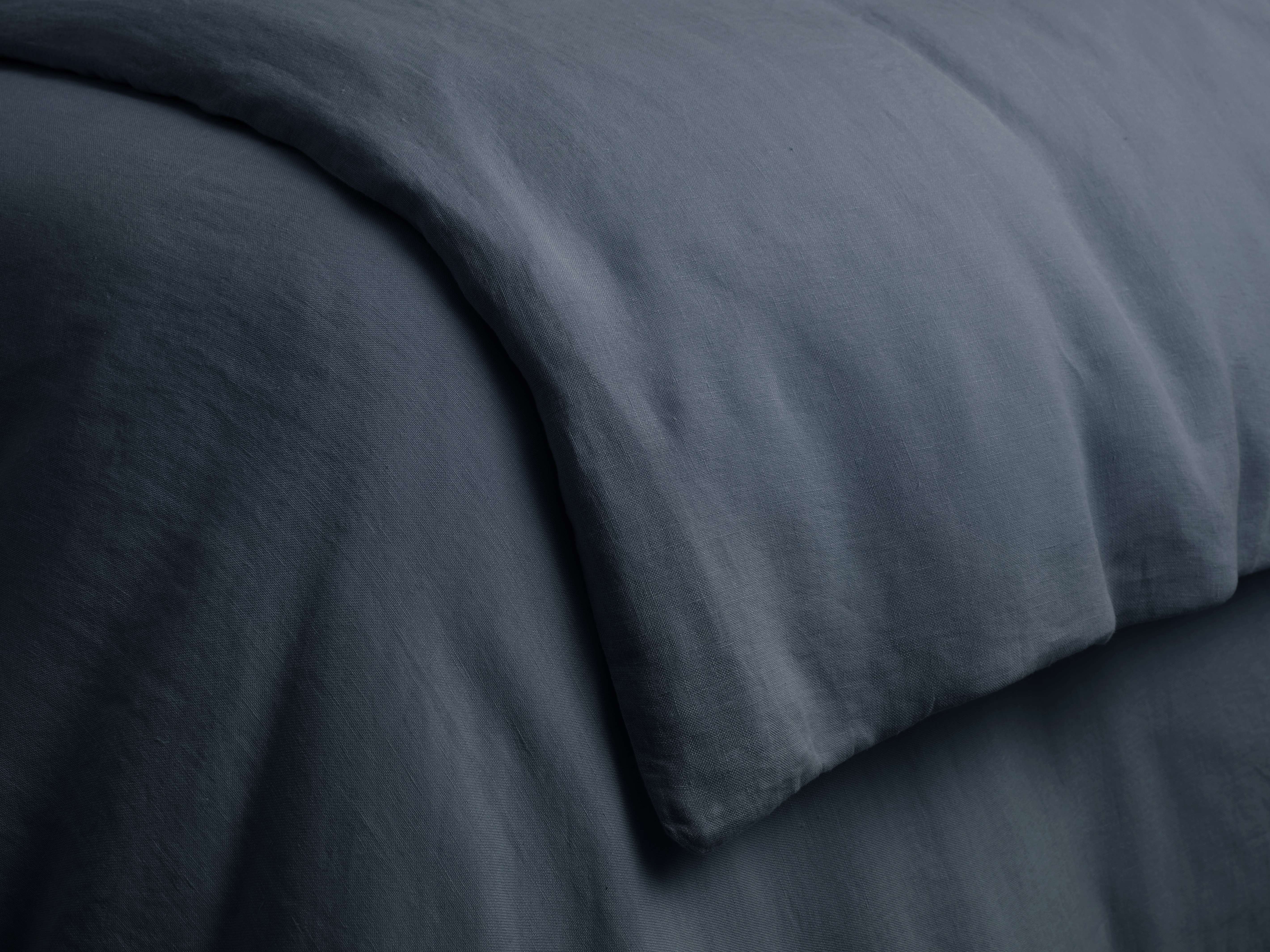 Italian Garment-Dyed Linen Duvet in Indigo