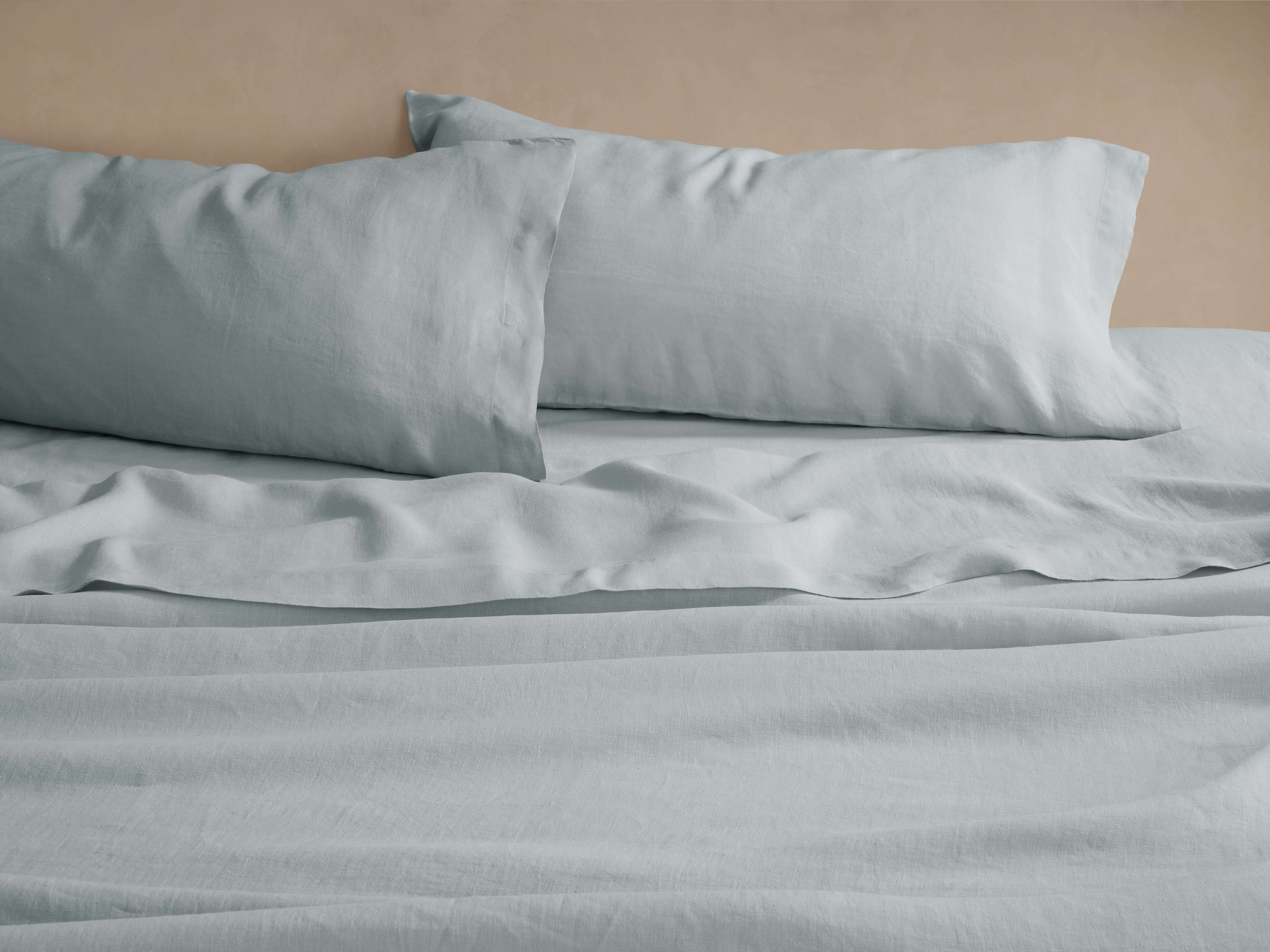 Italian Garment-Dyed Linen Sheet Set in Sky