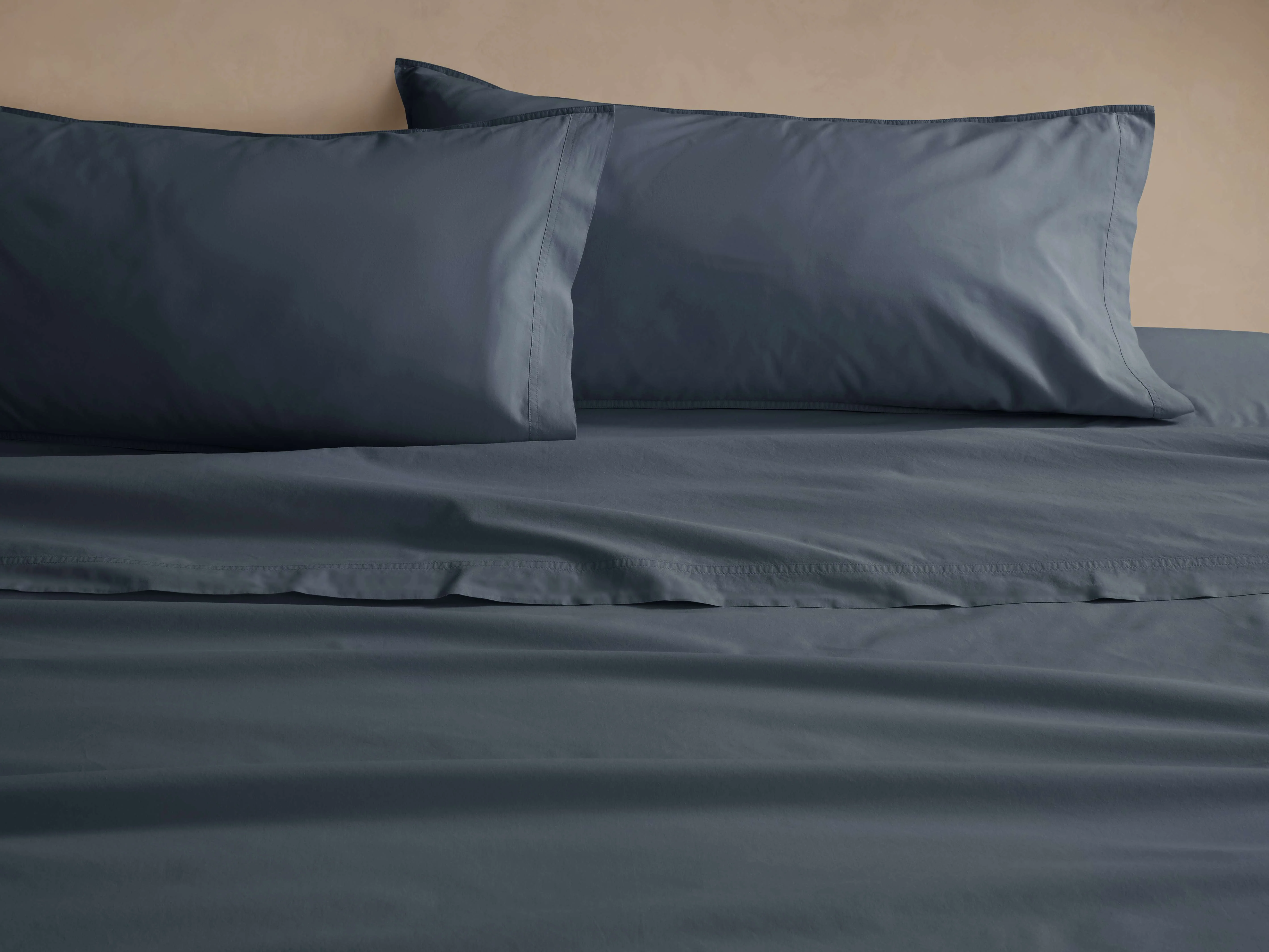 Italian Garment-Dyed Percale Sheet Set in Indigo