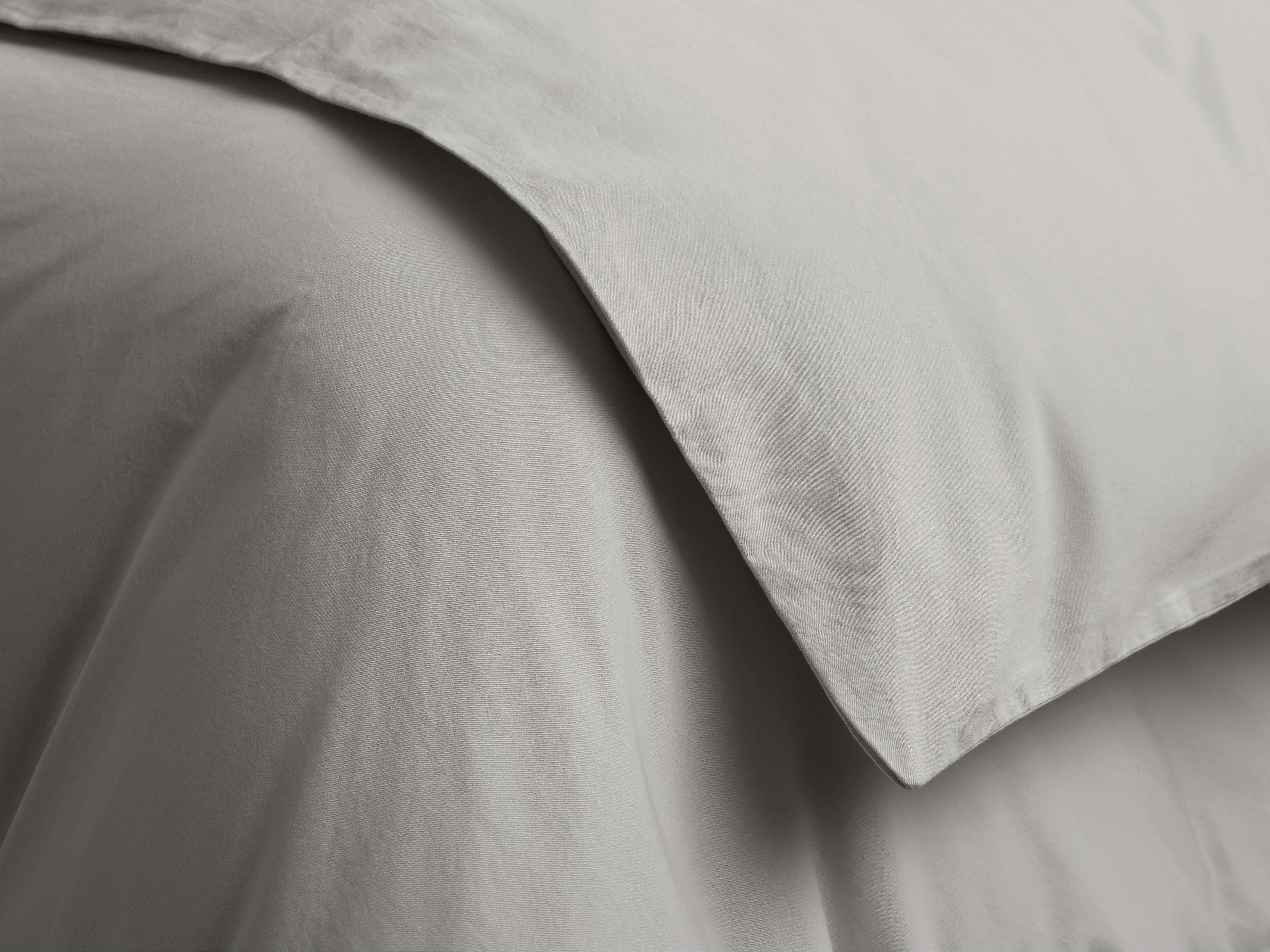 Italian Garment-Dyed Sateen Duvet in Fog