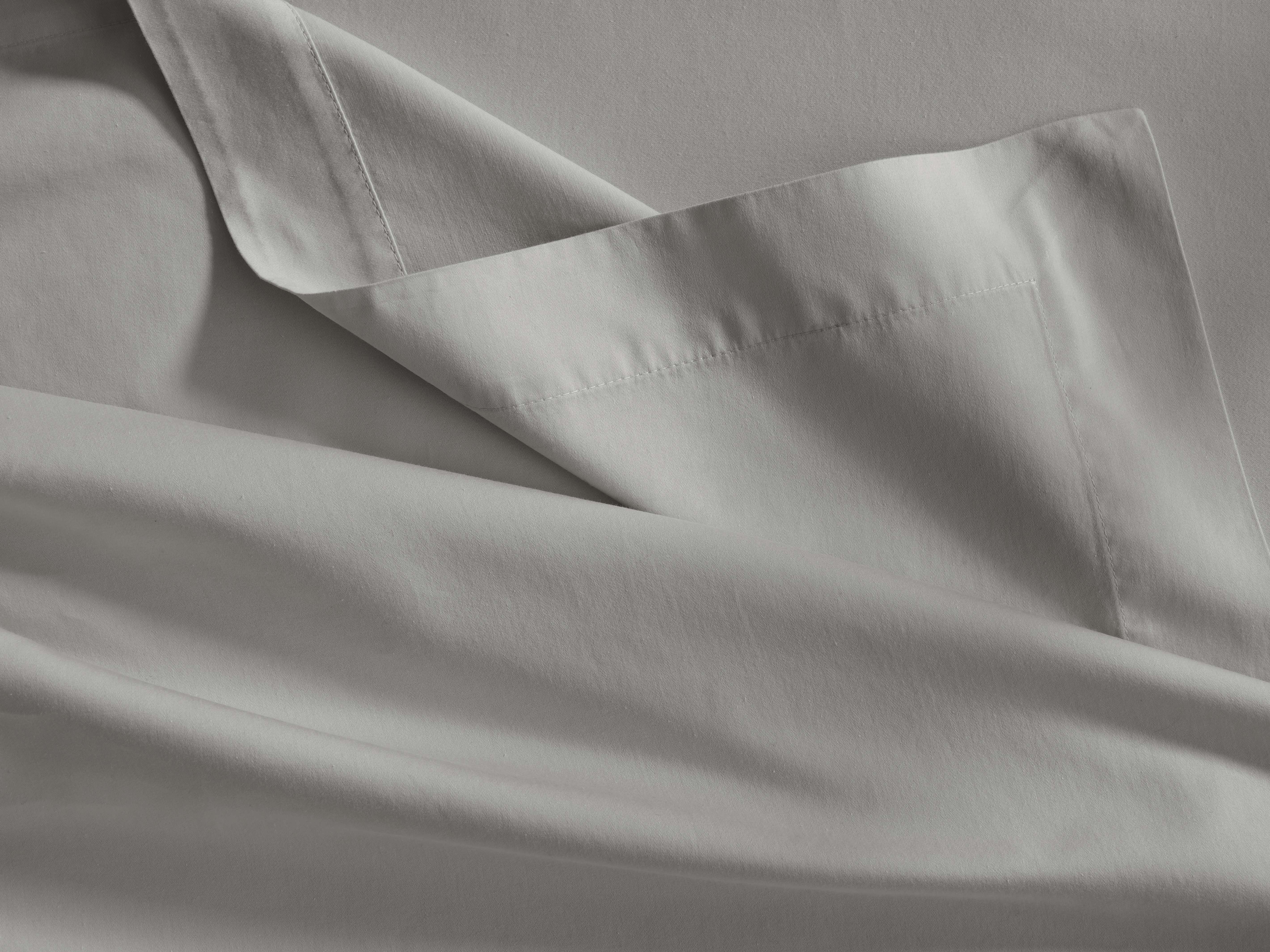 Italian Garment-Dyed Sateen Flat Sheet in Fog
