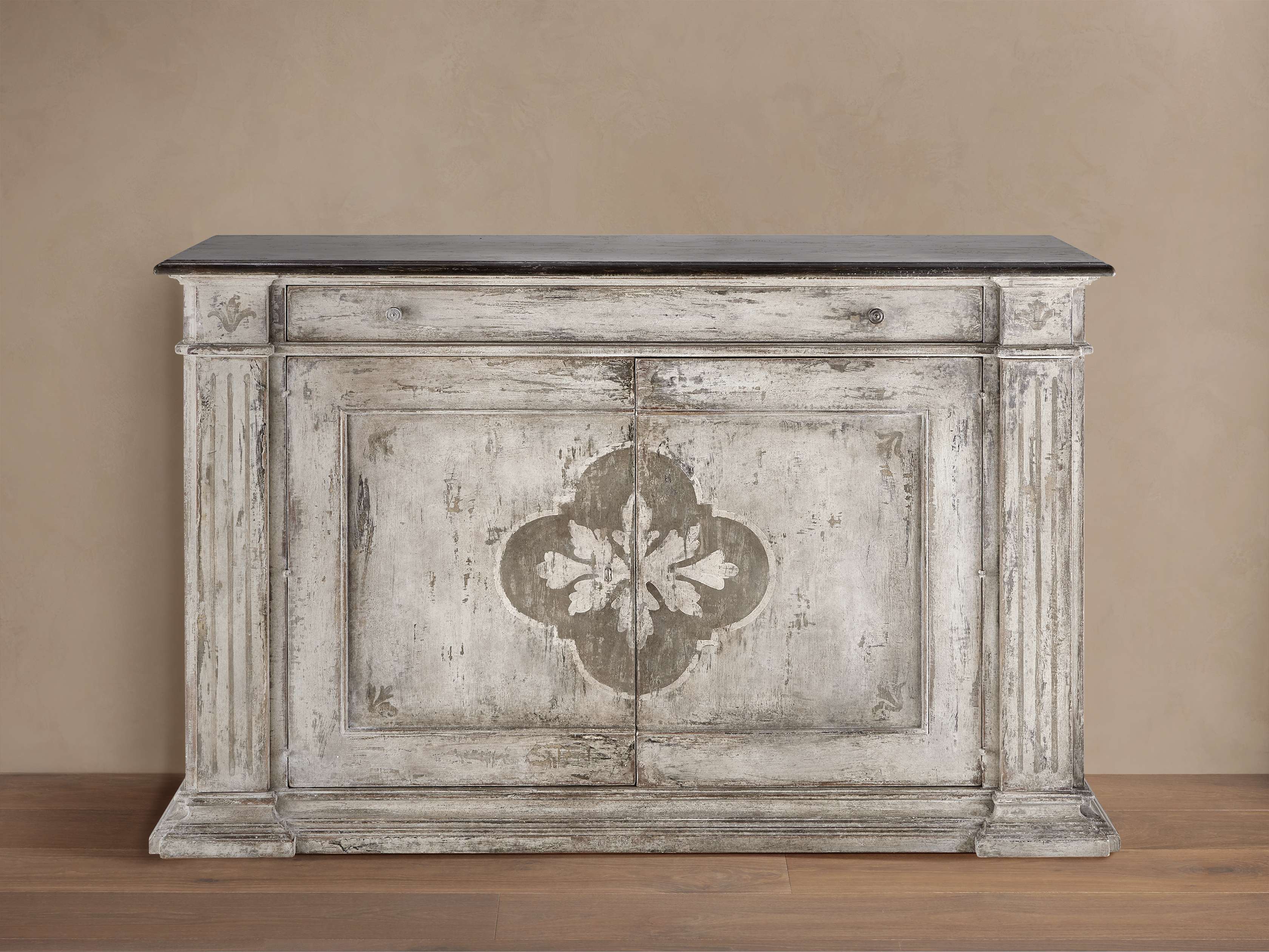 Messina Center Floral Bell'Arte Buffet