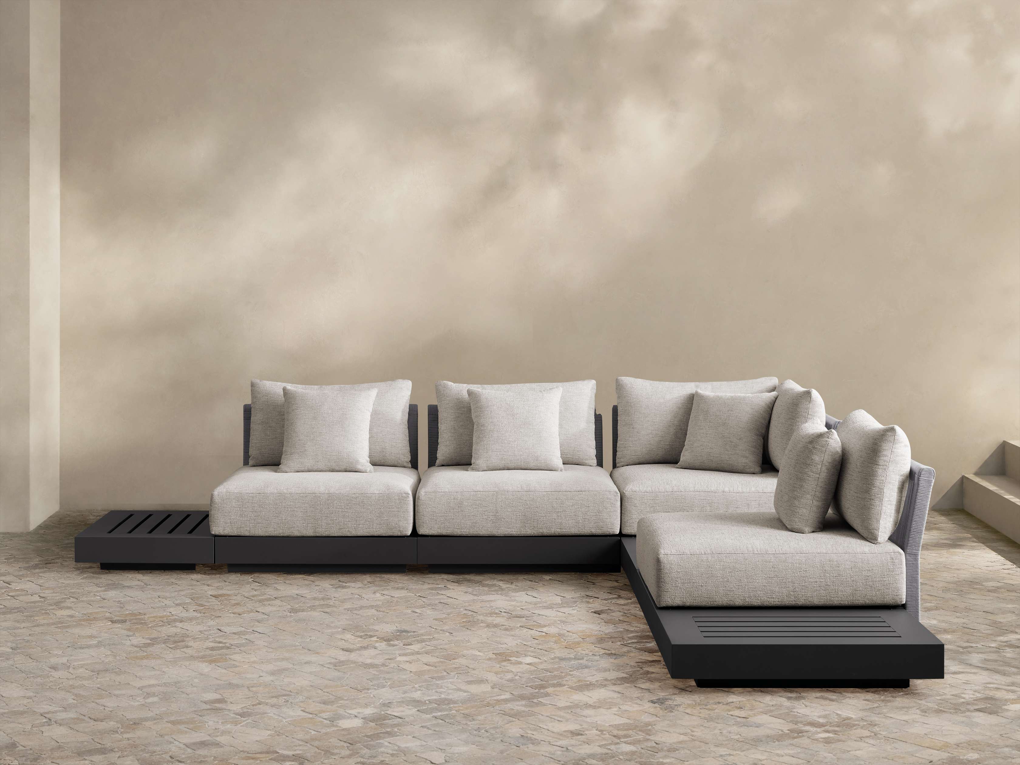 Naxos Outdoor Seven-Piece Sectional