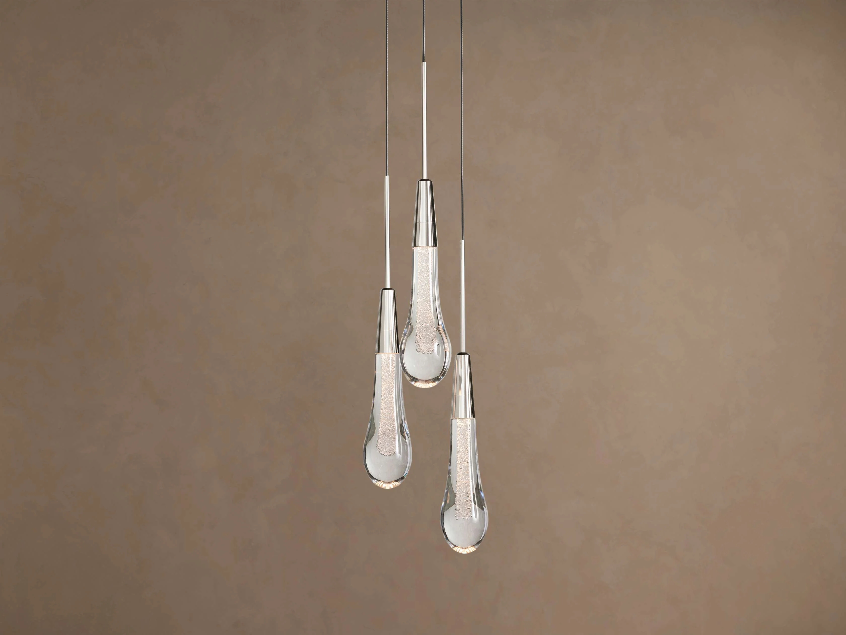 Soltaire Cluster Pendant in Nickel